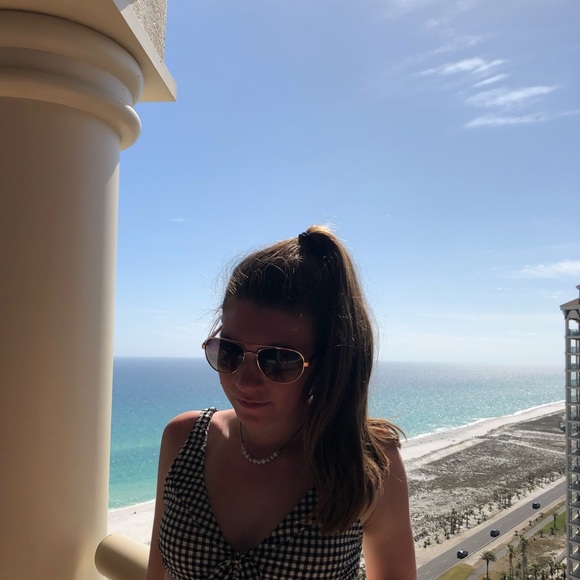 Meet your Posher, Emily - Picture 1 of 1